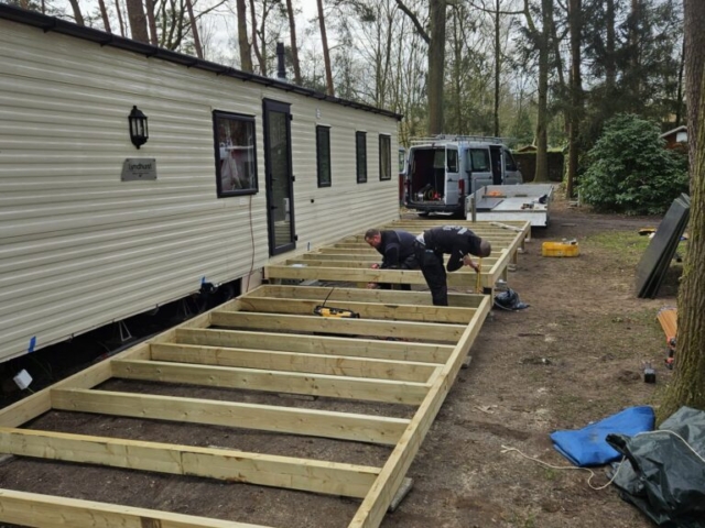 Verspringende vloer luifel tent